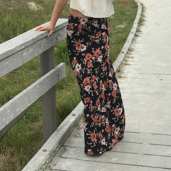 Floral Skirt - Picture 4 of 4